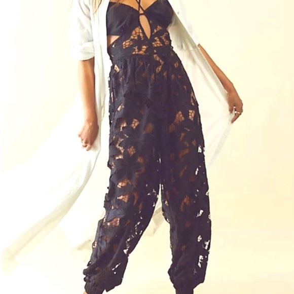 IN SEARCH OF - Picture 3 of 3